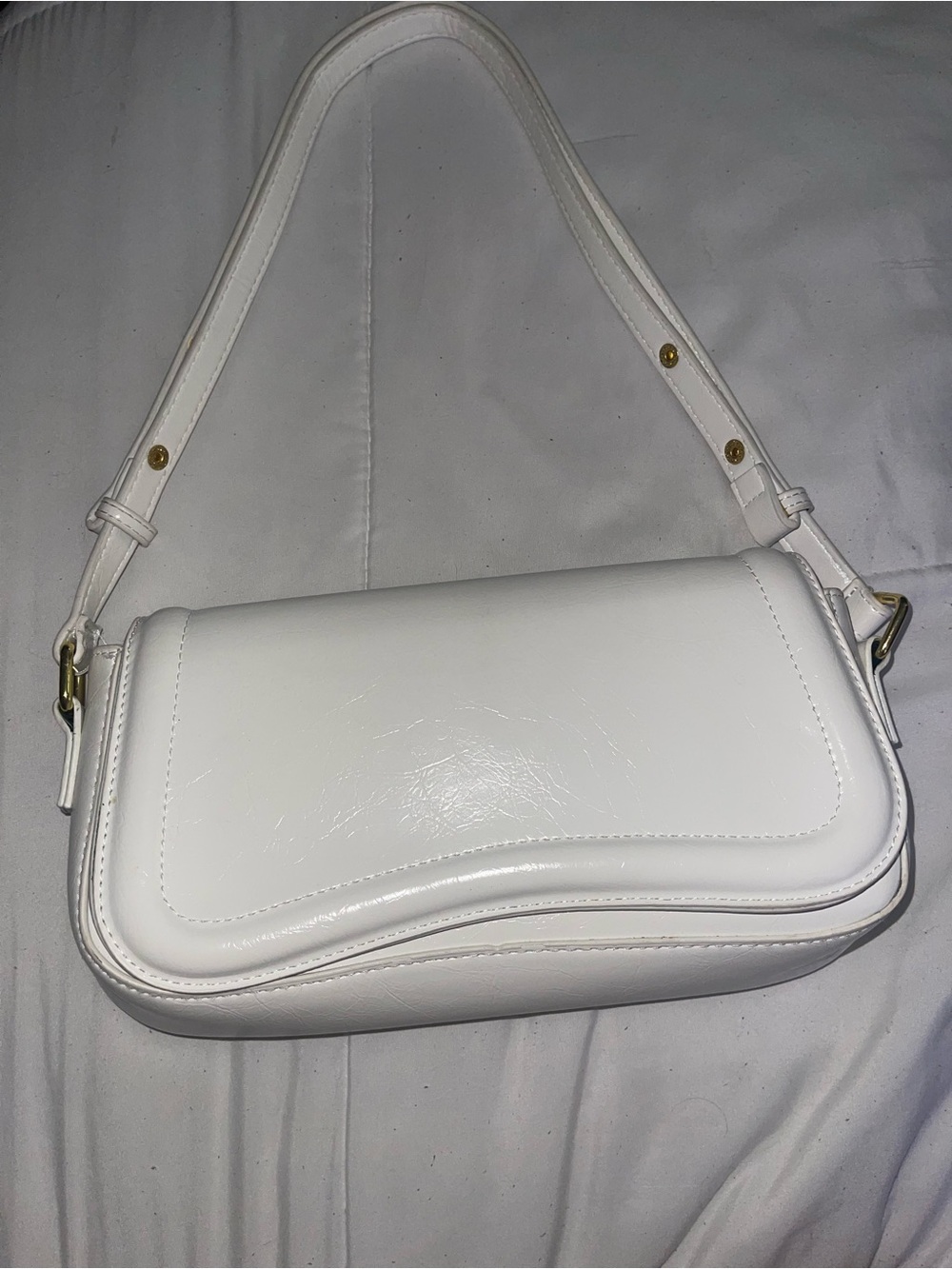 Amazon White Shoulder Bag with Gold Hardware